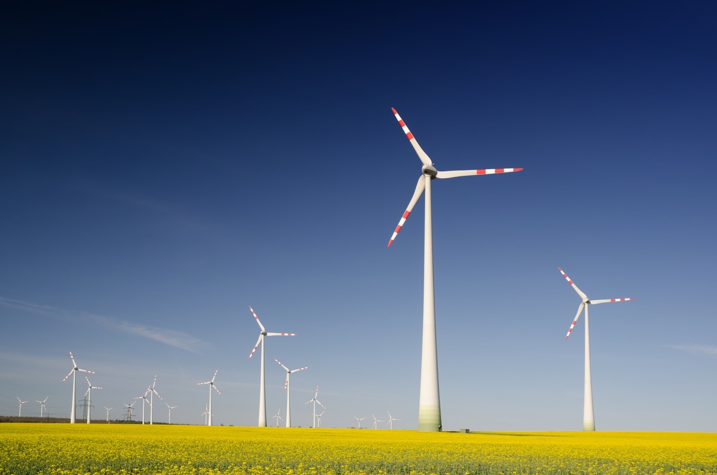 Sustainability and Efficiency: The Dual Pillars of Aiza Energy Studio